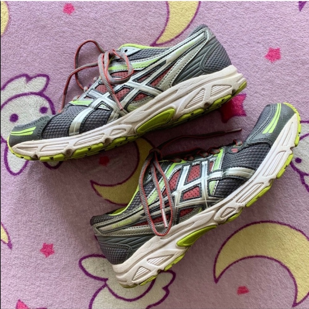 Asics Sneakers